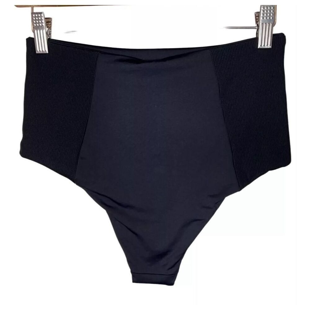 L Space NWT black Medium bikini SET - Tori top and Jackie Bitsy bottom swim - Picture 7 of 13